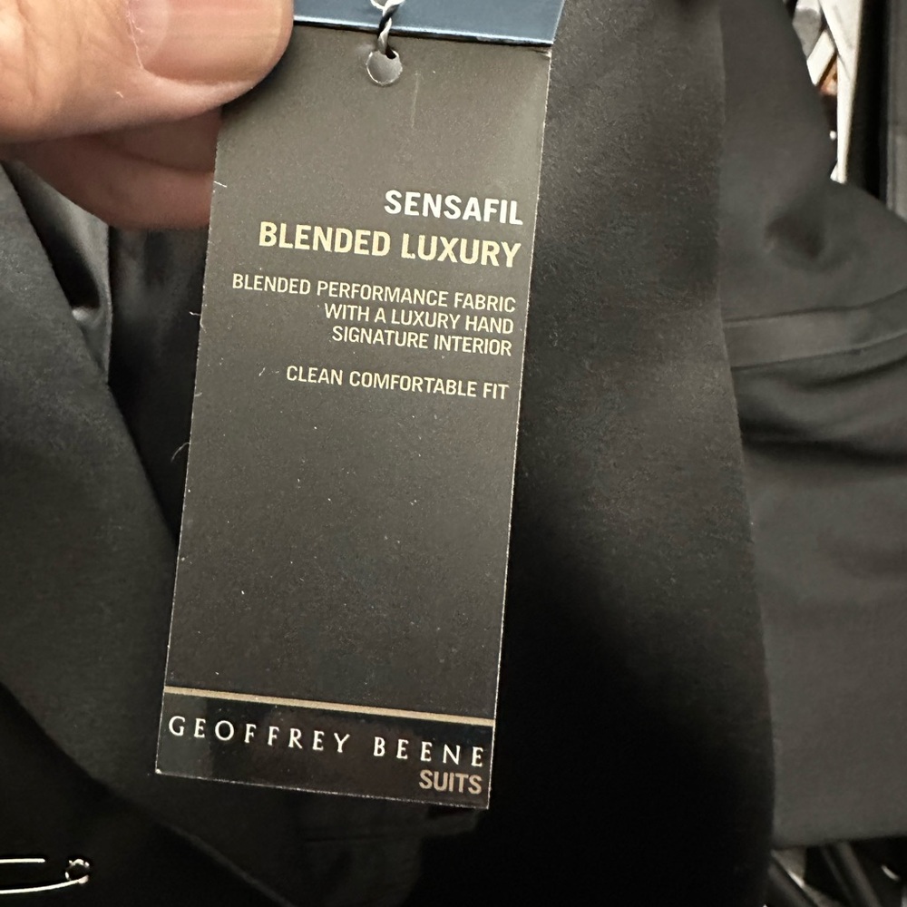 Geoffrey Beene Black Tuxedo - Picture 8 of 10